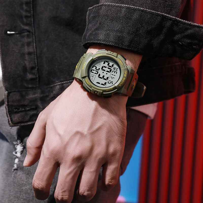 TPW-Digitaluhr mit großen Zahlen